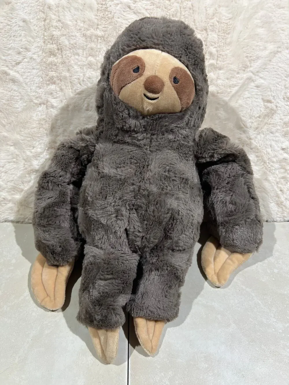 GiggleScape Sloth Plush Stuffed Animal Gray Soft Cuddly Toy NWOT